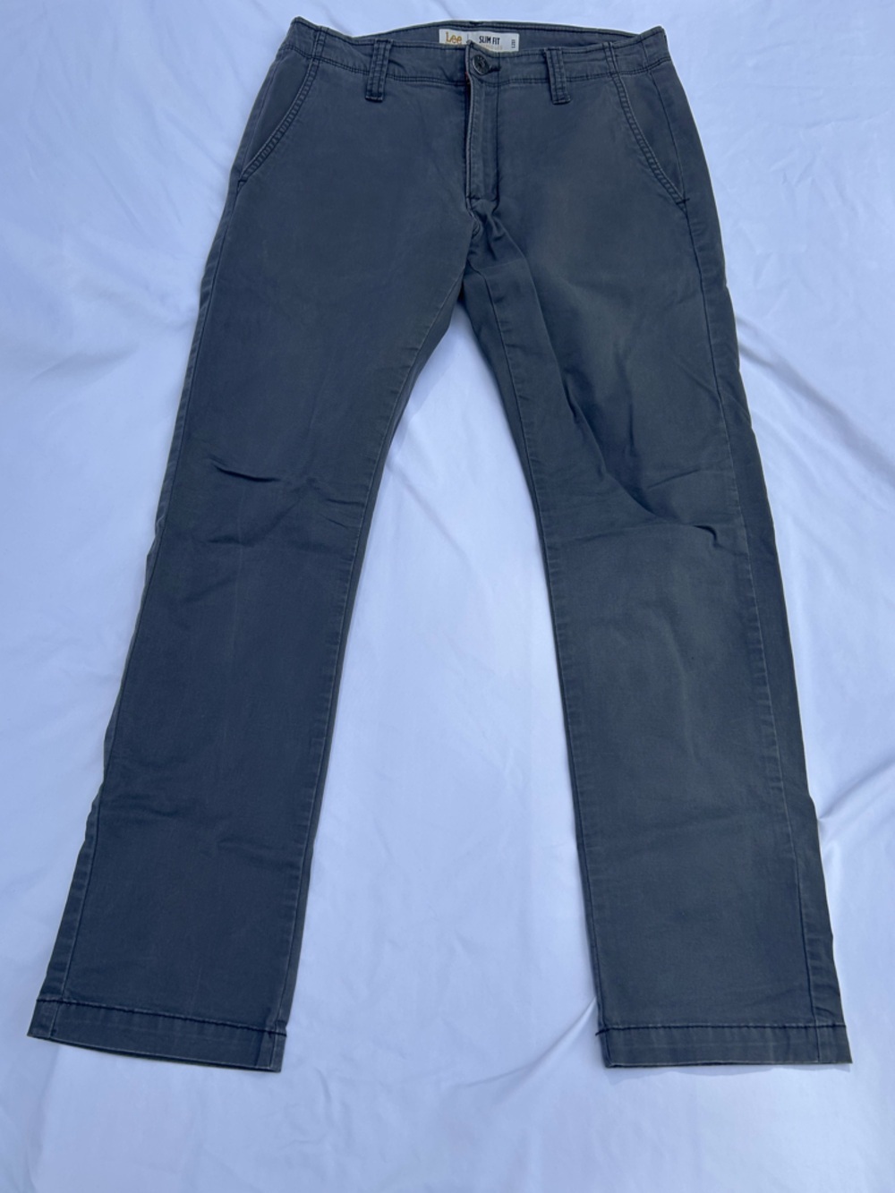Lee Men's Charcoal Gray Chinos‎ slim fit size 29x30